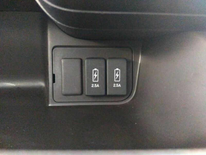 N BOX