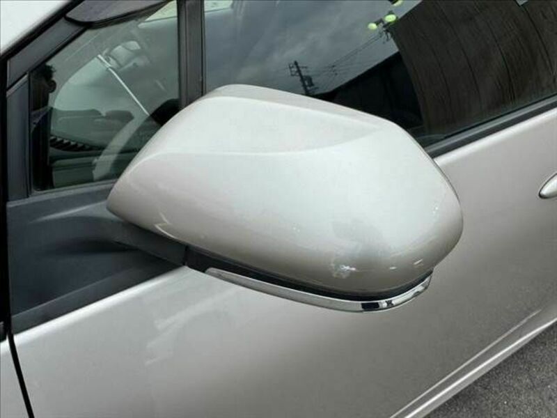 PRIUS-25