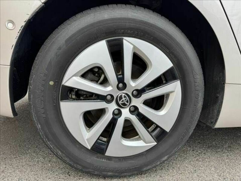 PRIUS-27