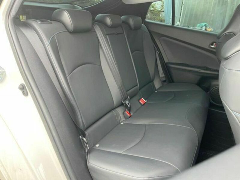 PRIUS-9