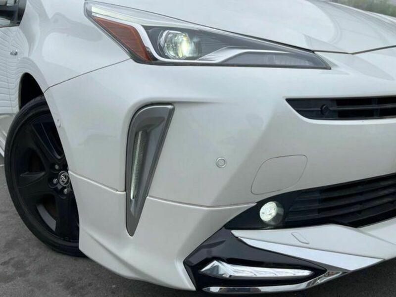 PRIUS-12