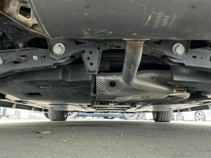 PRIUS-19