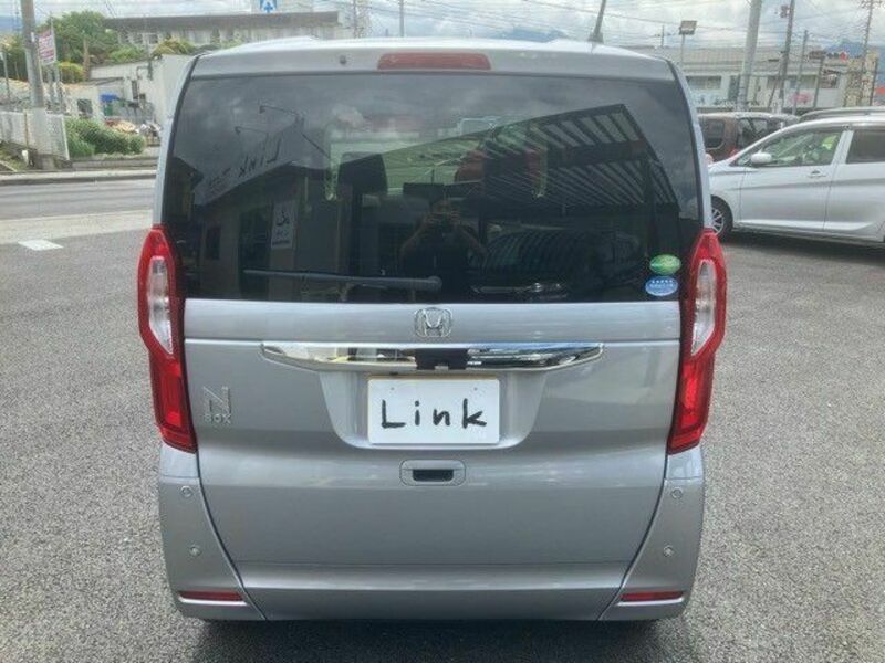 N BOX
