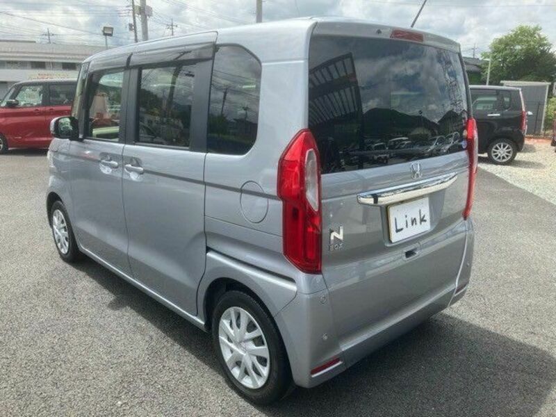 N BOX
