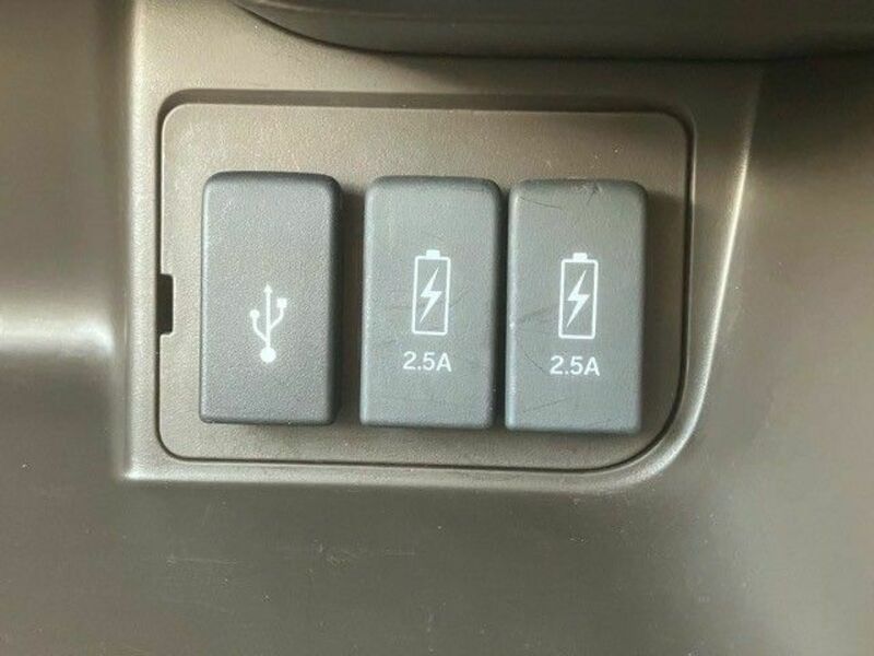 N BOX
