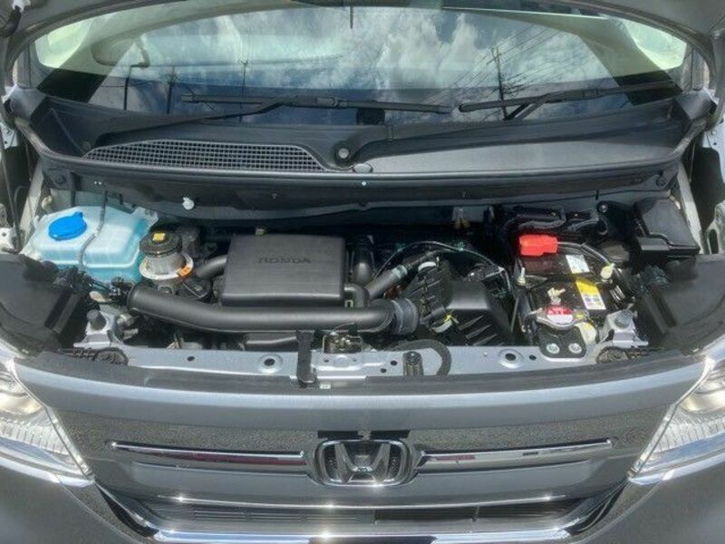 N BOX