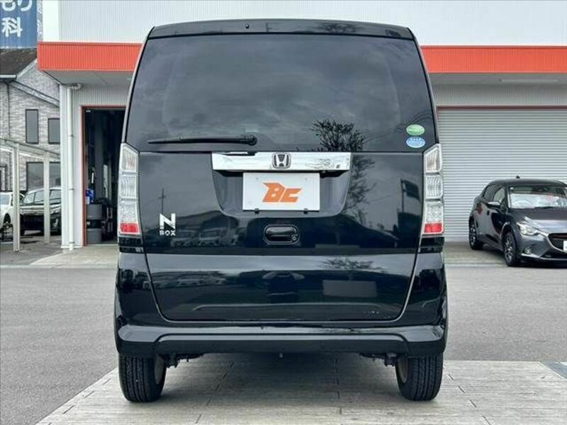 N BOX