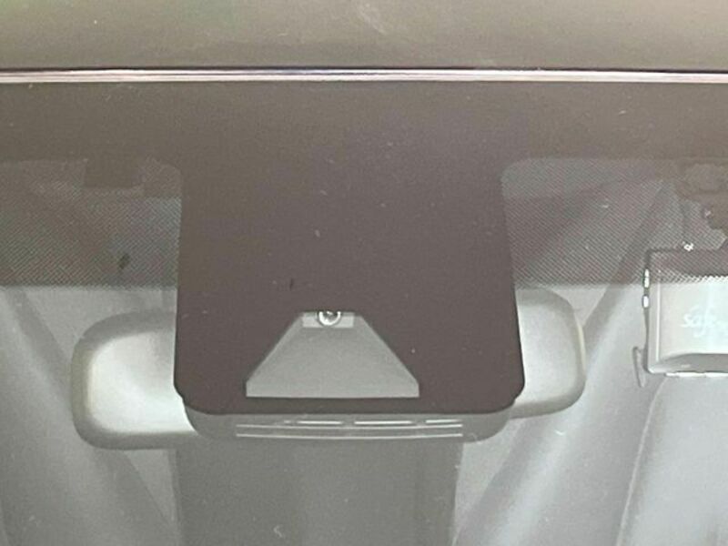 YARIS-5