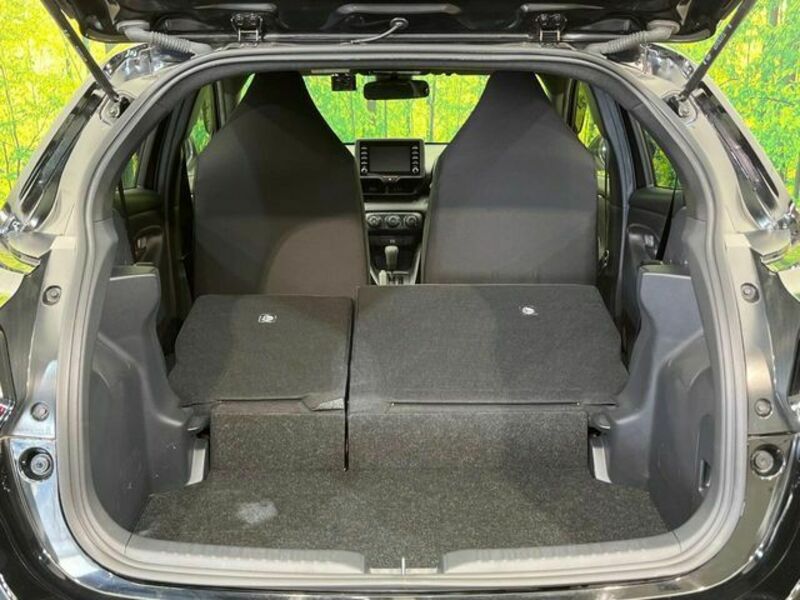 YARIS-9