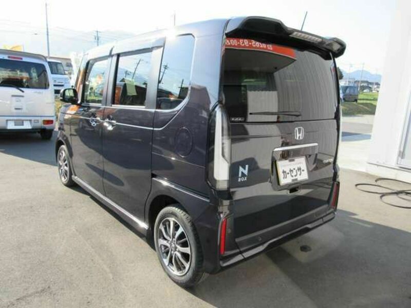 N BOX CUSTOM