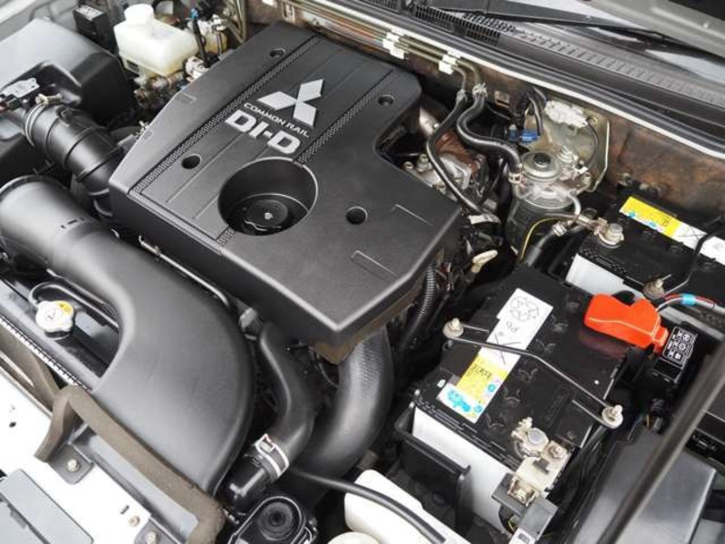 PAJERO-18