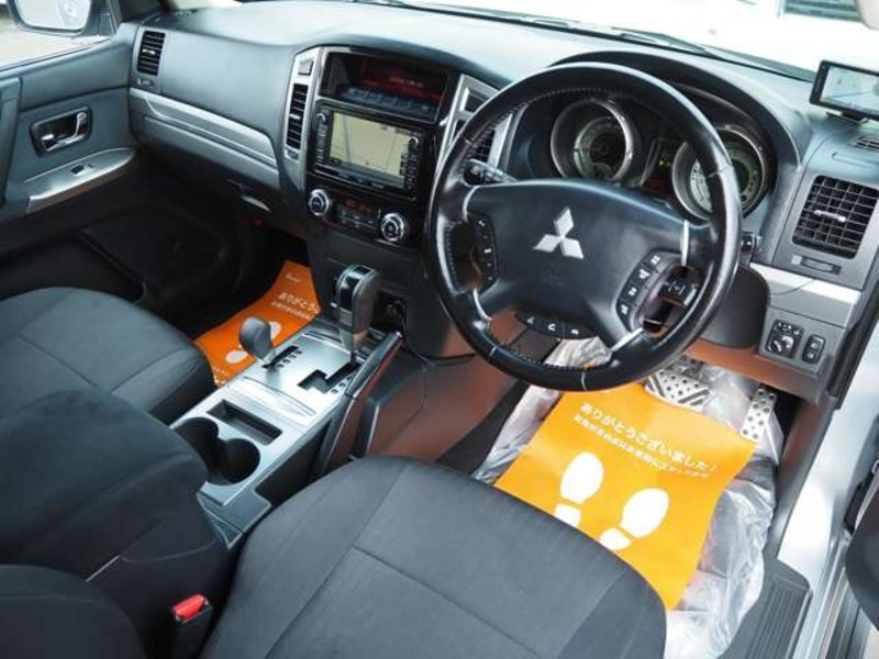 PAJERO-19