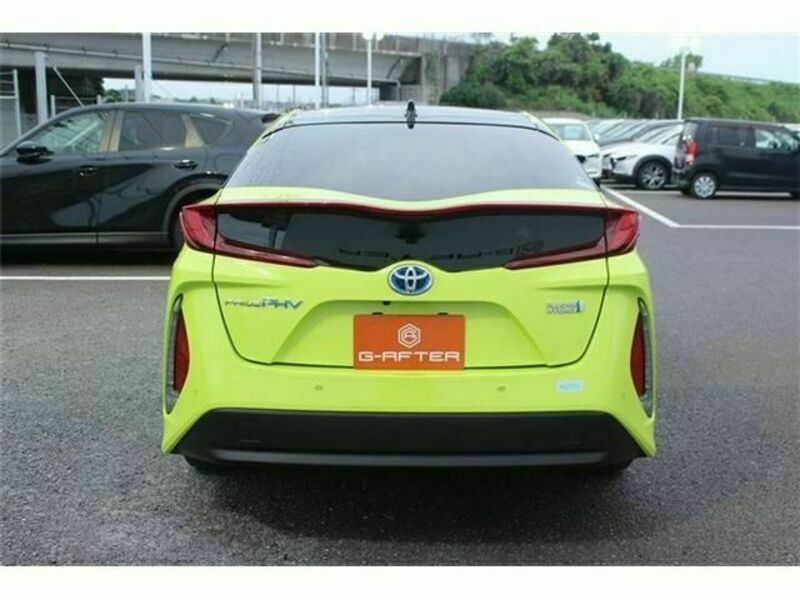 PRIUS PHV