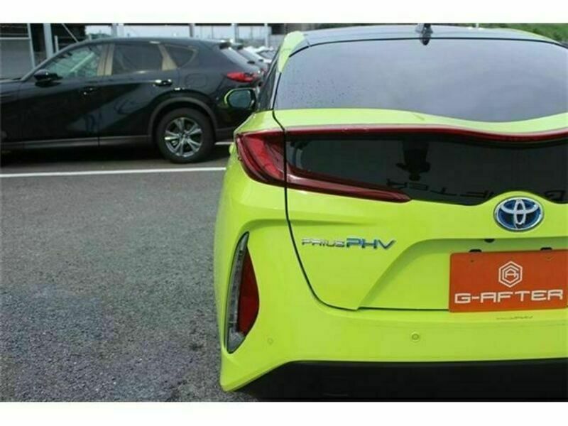 PRIUS PHV