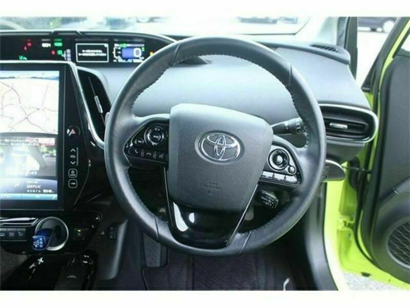 PRIUS PHV