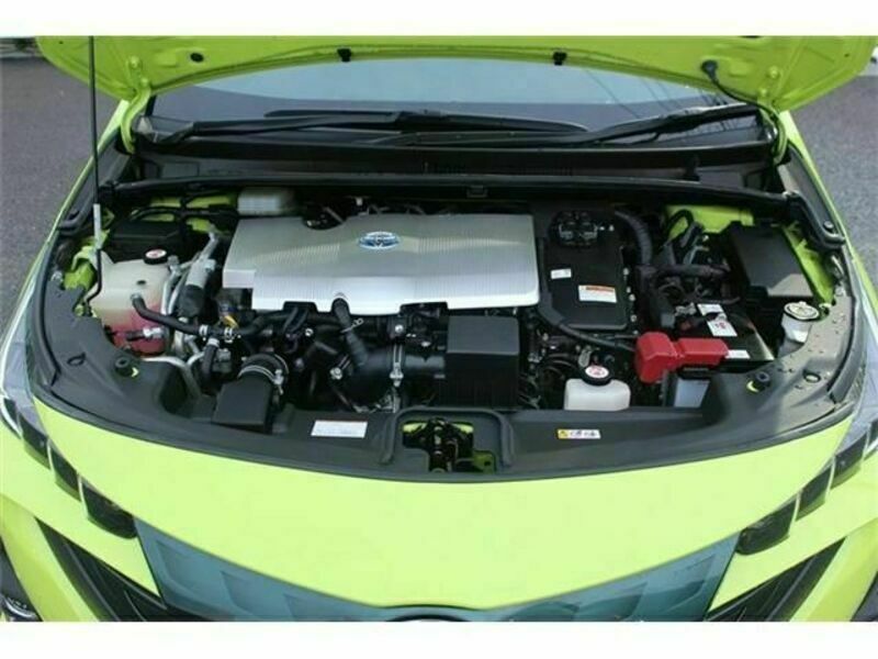 PRIUS PHV