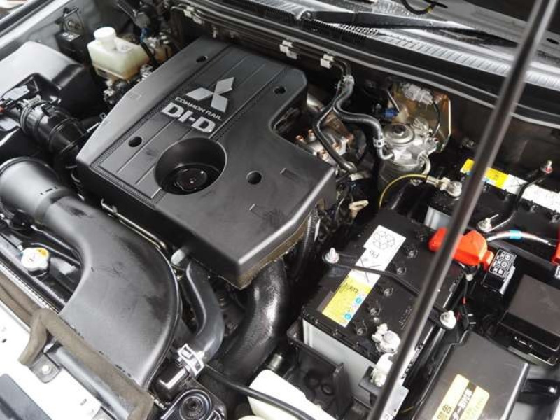 PAJERO-19