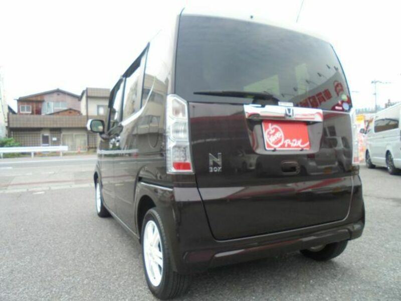 N BOX