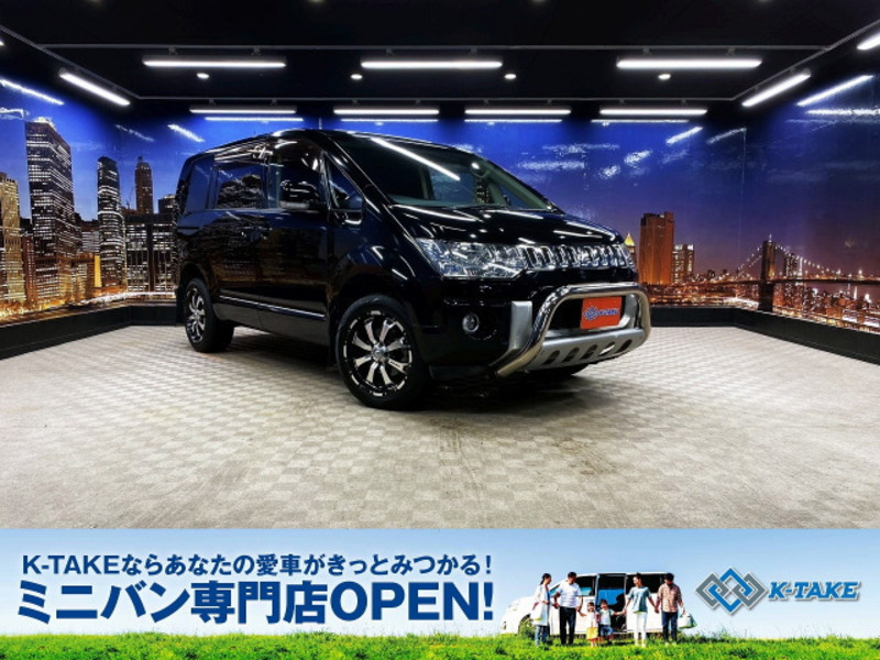 MITSUBISHI DELICA D5