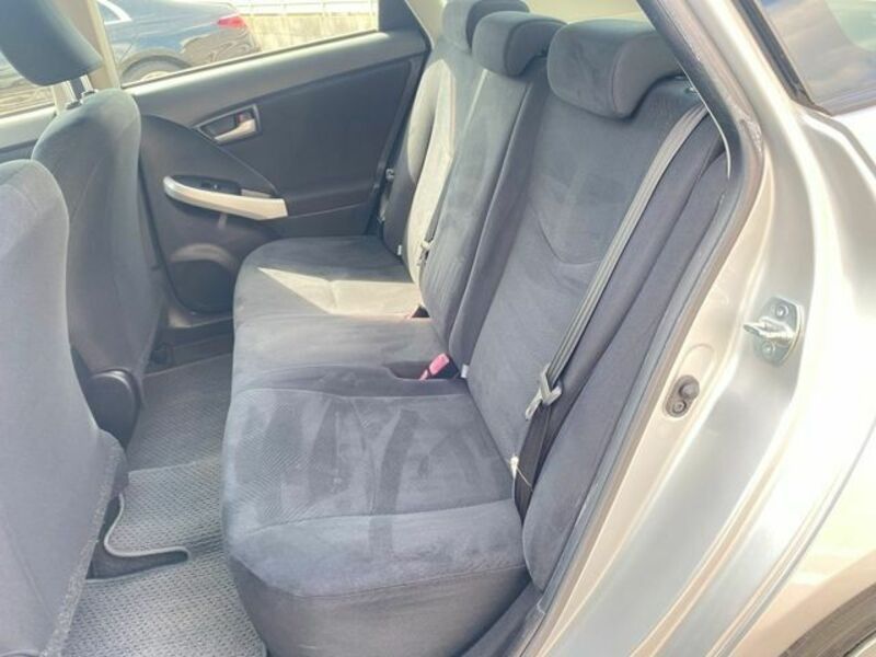PRIUS-15