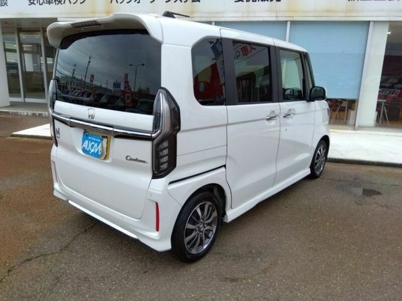 N BOX CUSTOM