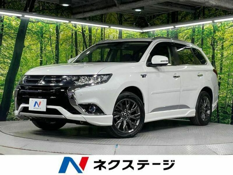 MITSUBISHI　OUTLANDER PHEV