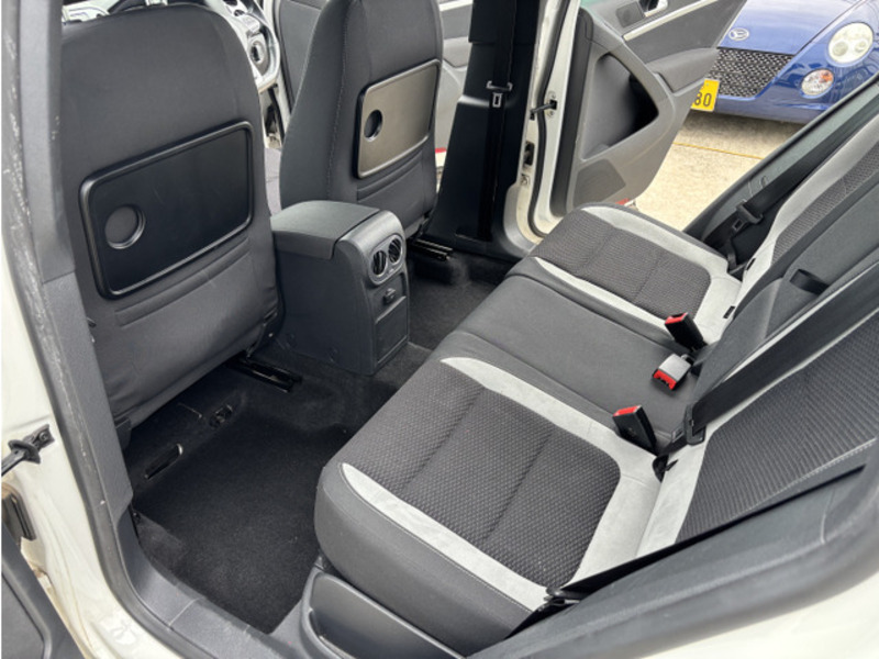 TIGUAN-15