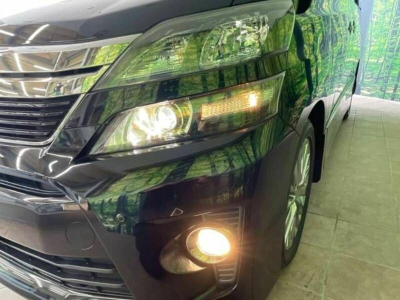 VELLFIRE-11