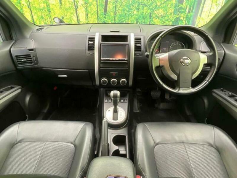 X-TRAIL-1