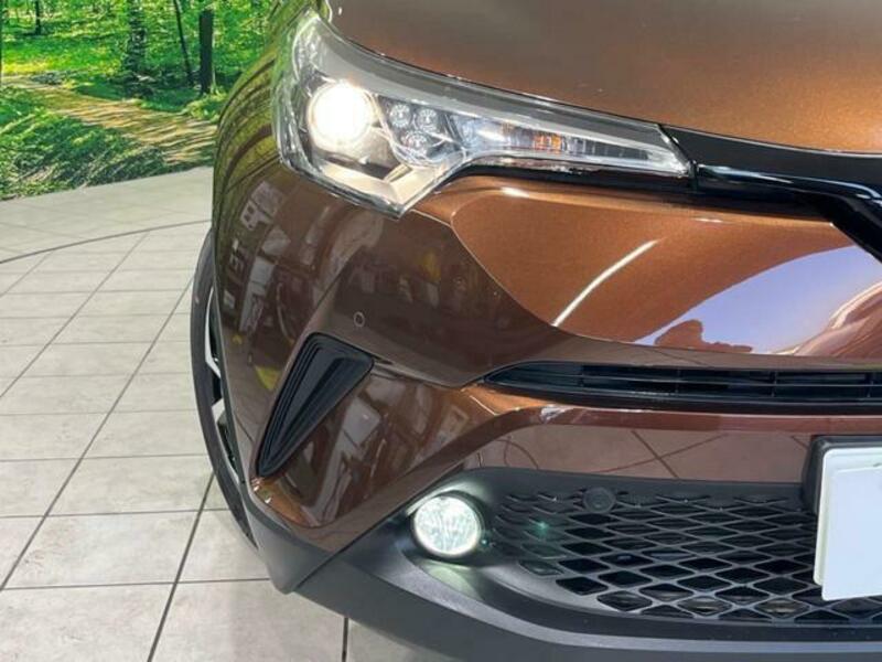 C-HR-11