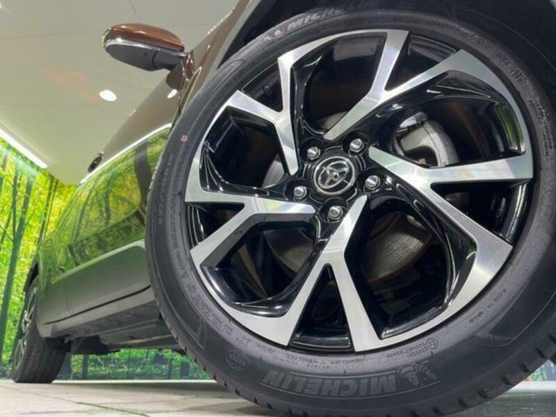 C-HR-12
