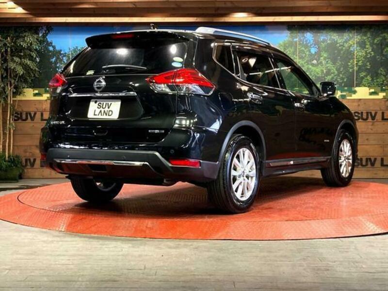 X-TRAIL-17