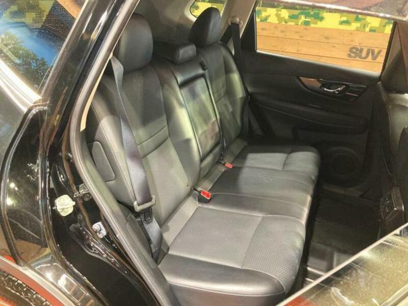 X-TRAIL-9