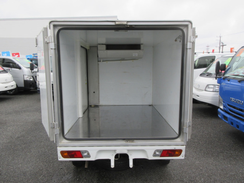 MINICAB TRUCK