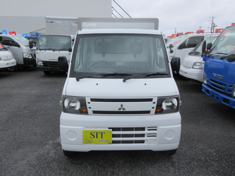 MINICAB TRUCK