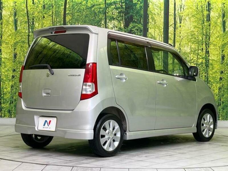 WAGON R-16