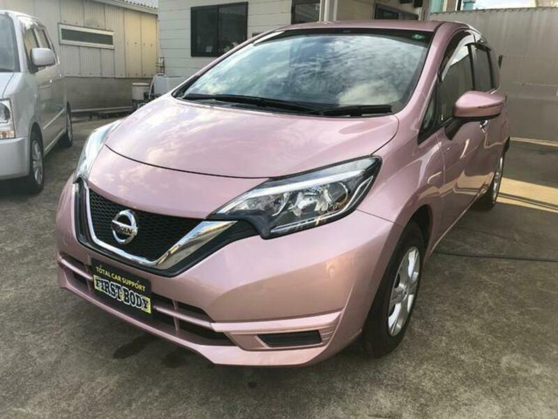 nissan note pink