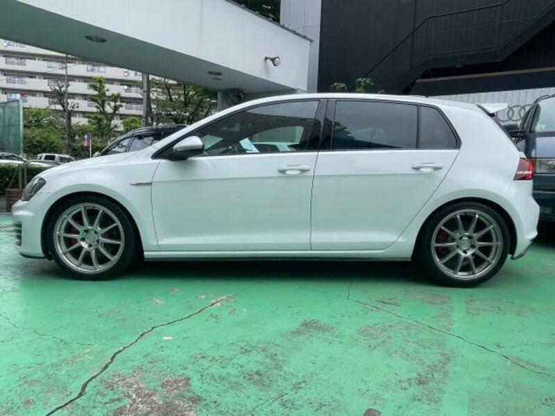 GOLF GTI-10