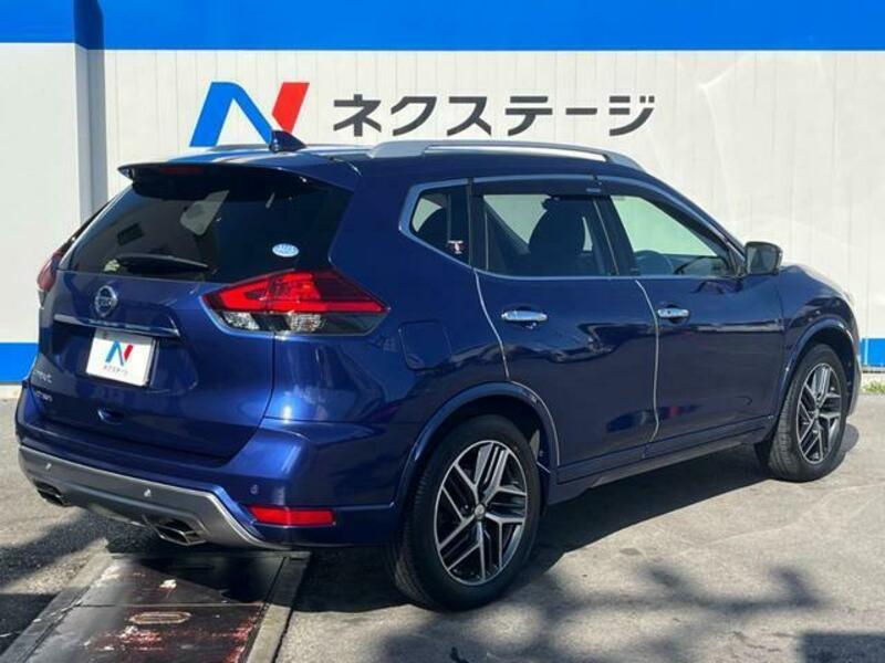 X-TRAIL-17