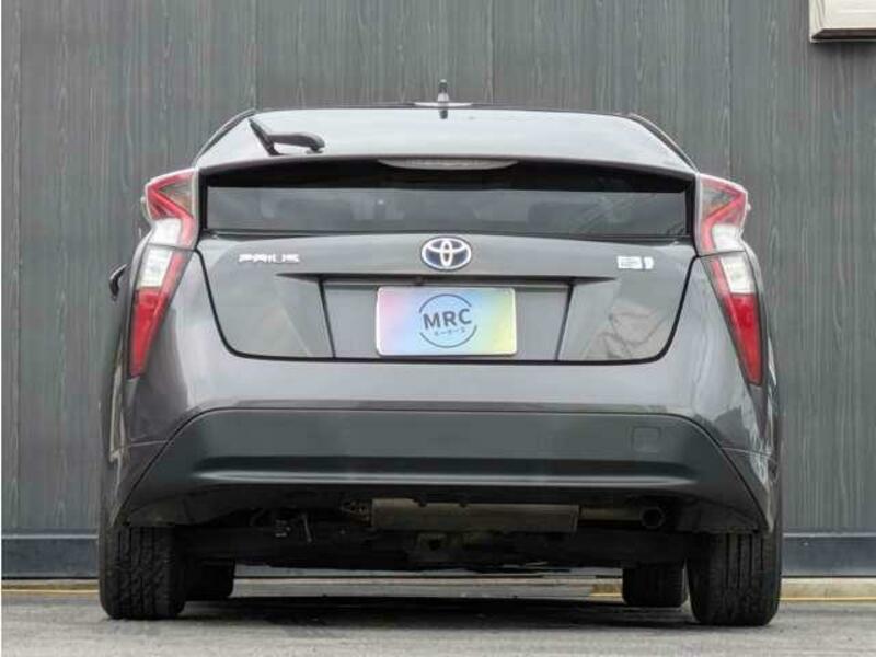 PRIUS-6
