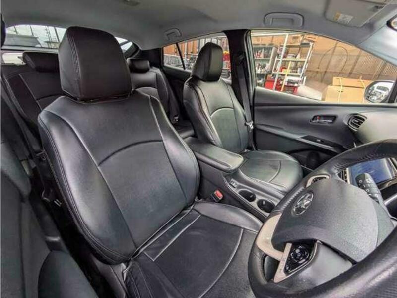 PRIUS-9