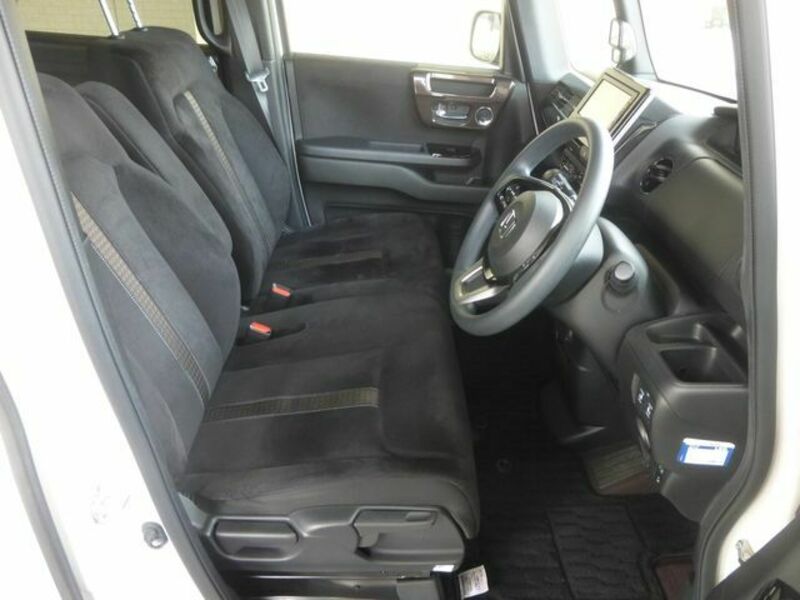 N BOX CUSTOM-11