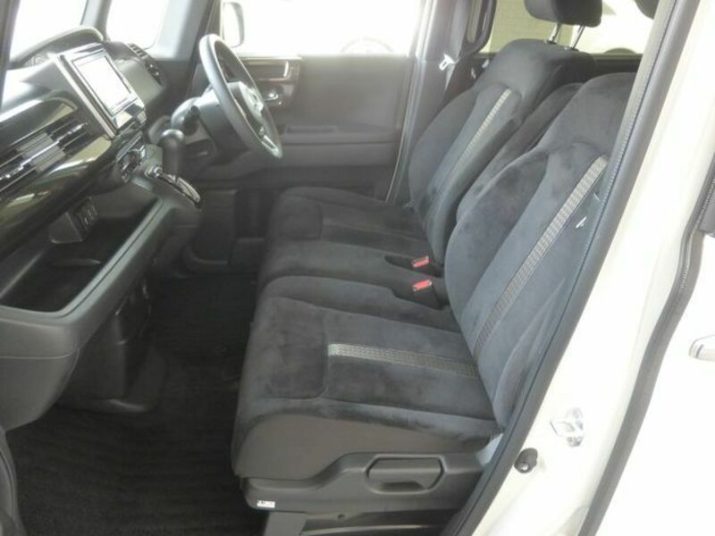 N BOX CUSTOM-12