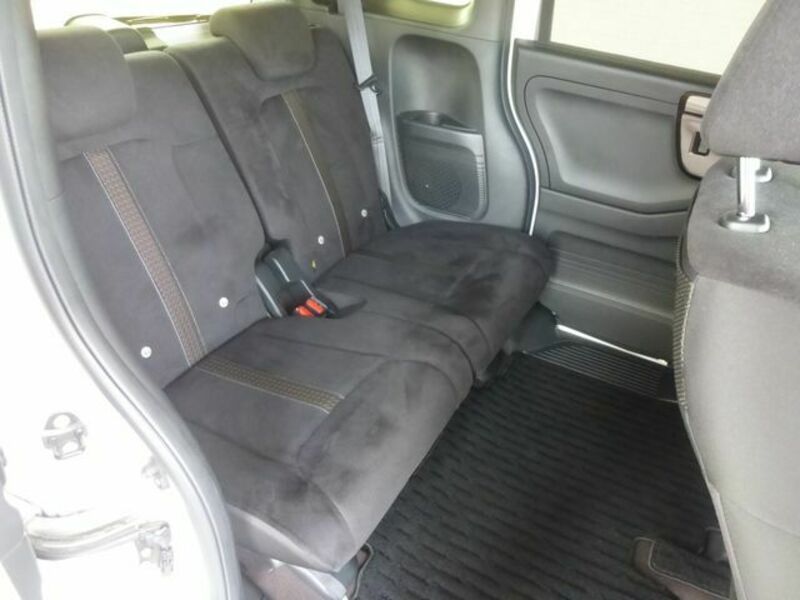 N BOX CUSTOM-13