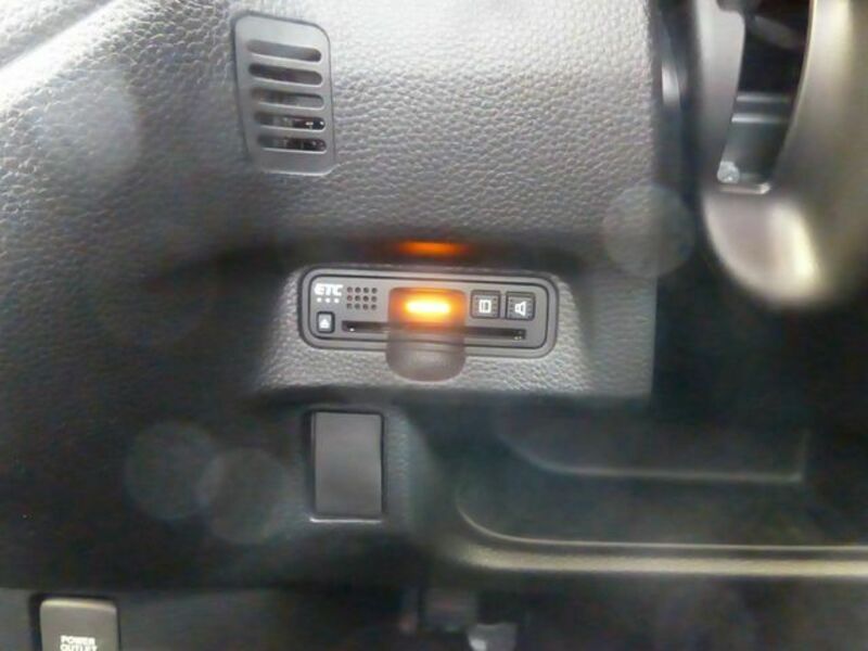 N BOX CUSTOM-22