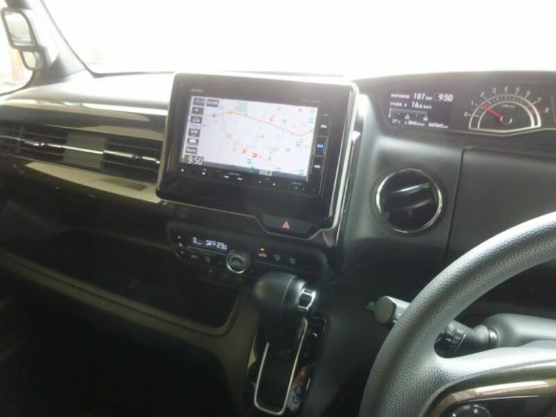 N BOX CUSTOM-23