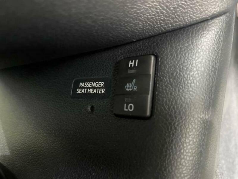 PRIUS PHV-6
