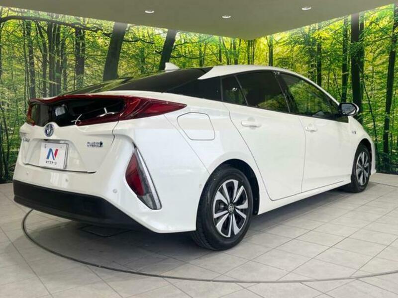 PRIUS PHV-17
