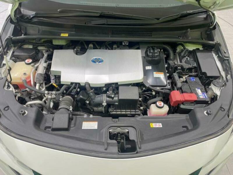 PRIUS PHV-18