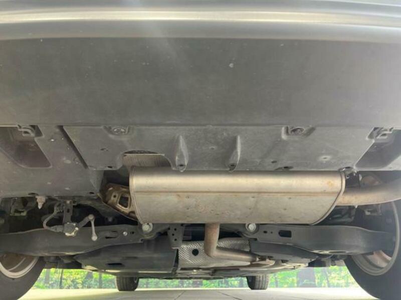 PRIUS PHV-19